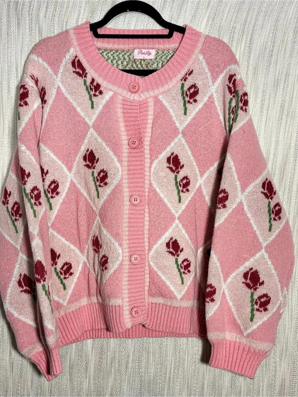 Pink Lily Floral Argyle Cardigan in Pink Size Large Like New